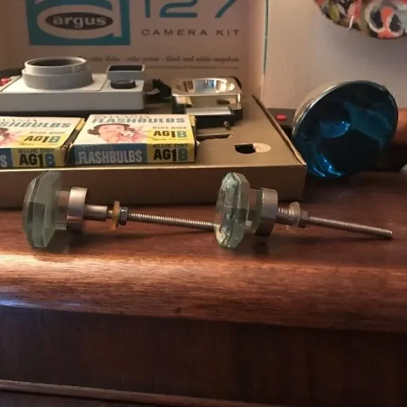 Beautiful Anthro knobs   - Picture 3 of 4